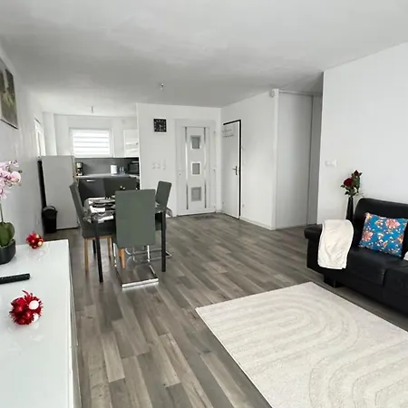 Moderne Au Coeur De L'alsace * Gumbrechtshoffen